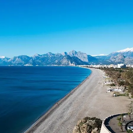 Central Location , Modern Family , Near Sea Apartament Antalya