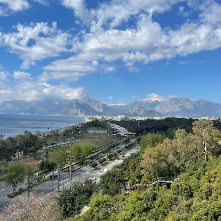 Central Location , Modern Family , Near Sea Apartament