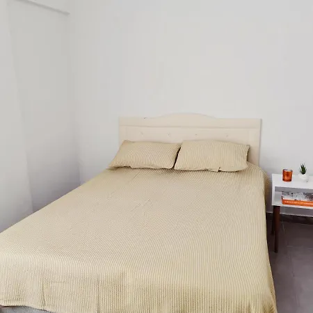 Central Location , Modern Family , Near Sea